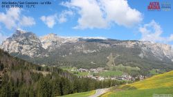 Webcam Vista sul paese di La Villa e l’altipiano del Gardenaccia