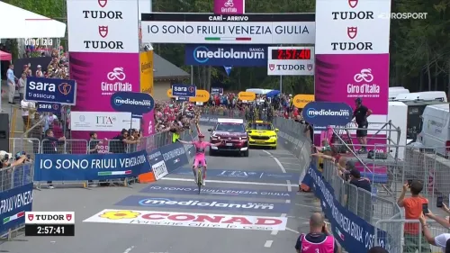 Jonas Vingegaard distrugge il Giro a Carì! Non cè storia per Gall, Hindley, Arensman e Pellizzari: rivivi il finale