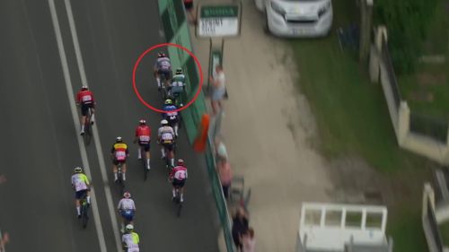 Tour de france - philipsen chiude girmay verso le transenne: riviviamo lo sprint alla moviola