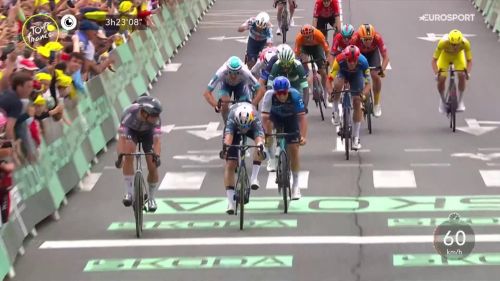 Tour de france - philipsen serve il bis! van aert, la maledizione continua: rivivi l'arrivo