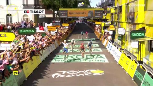 Van der poel parte troppo tardi! turgis batte pidcock a troyes nella tappa degli sterrati: rivivi l'arrivo