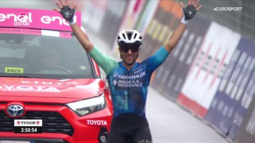 L'italia batte ancora un colpo! vince vendrame che beffa alaphilippe, narvaez, sanchez e steinhauser: rivivi l'arrivo