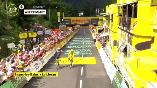 Tour de france - vingegaard è tornato! riprende pogacar in salita e lo batte allo sprint di le lioran: rivivi l'arrivo