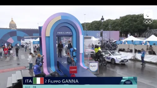 Filippo Ganna è un fenomeno! Super tempo nella cronometro Viareggio-Massa, dati 3 a Vingegaard: rivivi il finale della sua prova