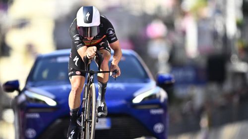 Giro d'italia - evenepoel distrugge roglic e tutta la concorrenza: rivivi la sua vittoria nella crono di ortona