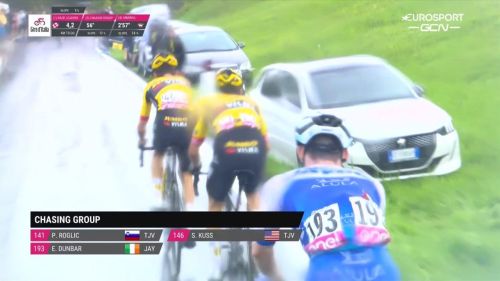 Giro d'Italia - Roglic è un bluff! Geraint Thomas attacca e lo sloveno si spegne: il momento decisivo della tappa