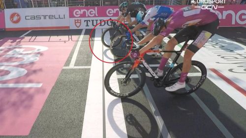 L'italia torna a esultare! alberto dainese batte jonathan milan a caorle: rivivi la volata da urlo