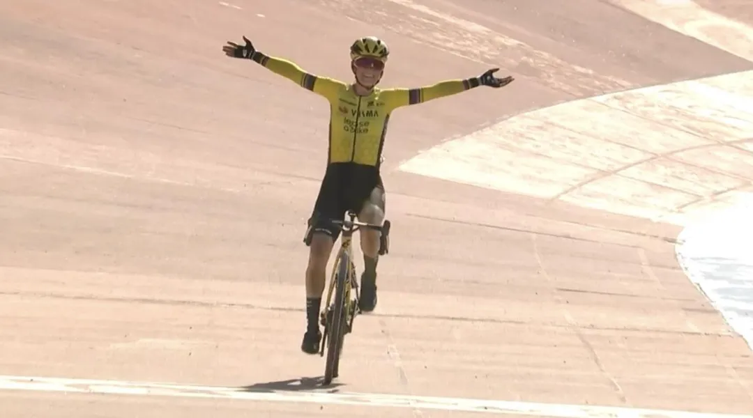 Pauline Ferrand-Prevot fa impazzire la Francia: capolavoro per prendersi la Roubaix al debutto, 2^ Letizia Borghesi