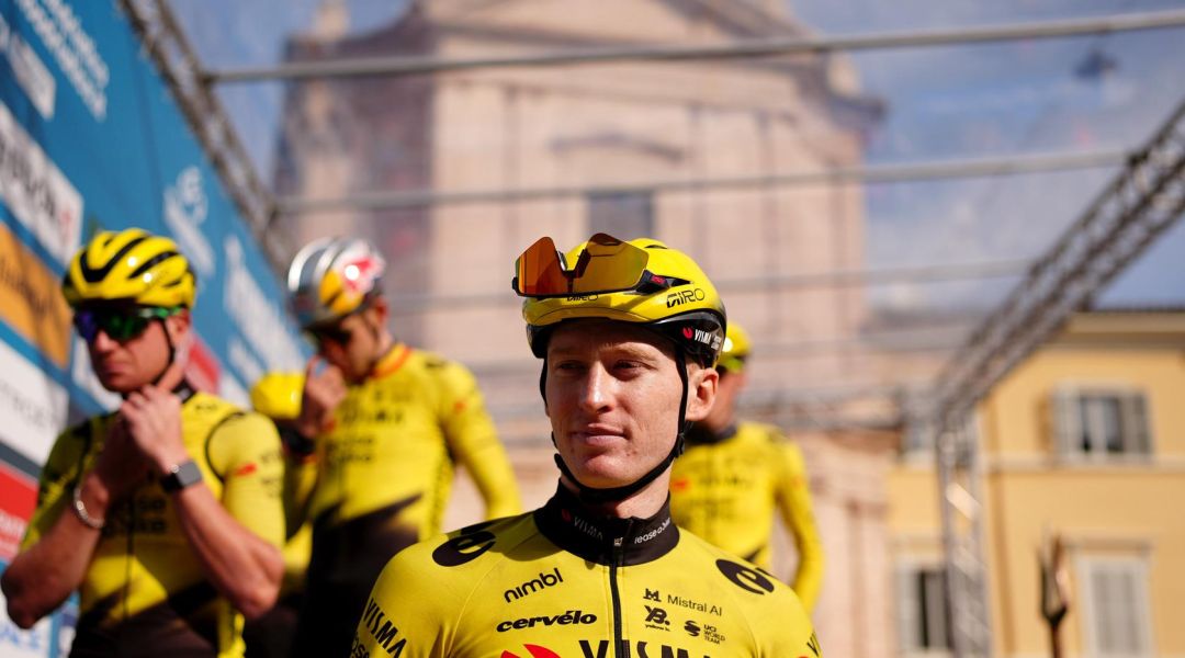 Nel pomeriggio la cruciale cronosquadre di Perreux, l'Auvergne-Rhone-Alpes entra nel vivo con Visma e INEOS favorite