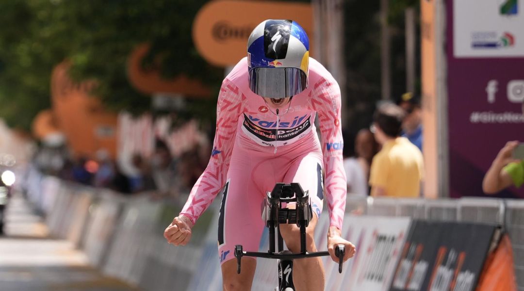 Finn da sballo, un italiano in maglia gialla per sognare 53 anni dopo Baronchelli: Lorenzo domina la cronoscalata di Flaine