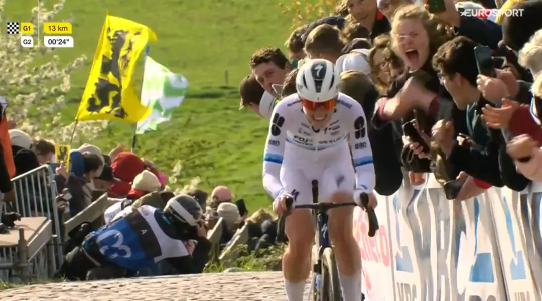 Demi Vollering corona il sogno, il suo primo Fiandre è da fuoriclasse assoluta: sul podio Ferrand-Prevot e Pieterse