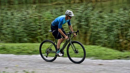 Giant Revolt E+ Pro, la prima e-bike totalmente Gravel per un marchio che continua a crescere