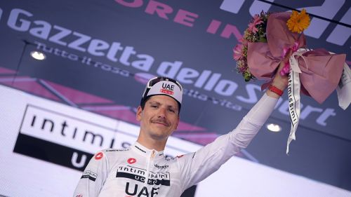 Almeida di nuovo all'attacco di Vingegaard? Ci sono le durissime rampe della Farrapona nel finale della 14^ tappa