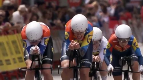 Crono per Evenepoel, generale del Romandia a Joao Almeida. La Lidl-Trek apre la Vuelta Femenina