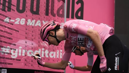 Il piattone di Romagna: oggi la tappa più facile del Giro a Cento. Balsamo e Bertizzolo, le condizioni dopo la caduta