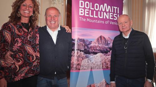 Alleghe pronta a mandare in scena la tappa regina del Giro d'Italia 2026: che show ai Piani di Pezzè