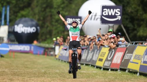 Valentina Corvi festeggia a Mt. St. Anne, è sua la coppa U23! Rissveds paurosa, ma la generale è di Maxwell
