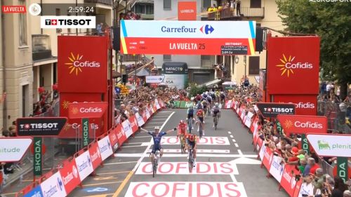 Clamoroso colpo di David Gaudu a Ceres: battuti Pedersen e Vingegaard, 4° posto per Ciccone