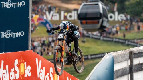 I campionissimi del Downhill non sbagliano: 4° titolo in fila per Vali Hoell, Goldstone scrive la storia