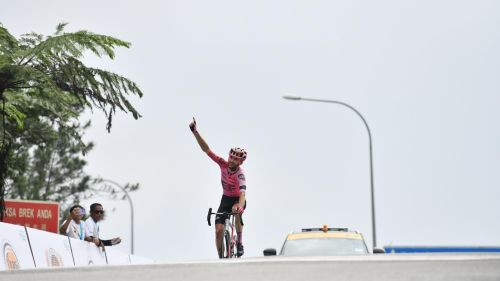 La tappa regina del Tour de Langkawi è di Simon Carr: il britannico signore di Genting Highlands