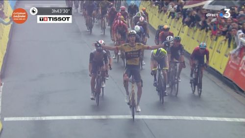 Laporte su Trentin col brivido e... che beffa per Herregodts: il Delfinato parla subito francese