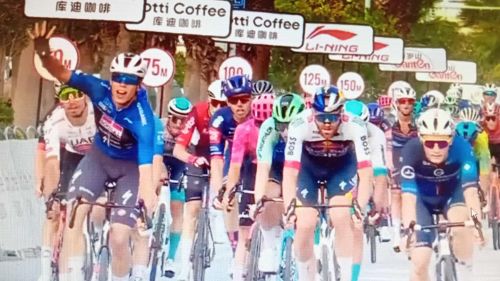 Magnier da sogno: 5^ vittoria al Guangxi che è di Paul Double. L'imperatore della Japan Cup è Lenny Martinez