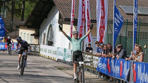 A Barbara Guarischi e Samuele Zoccarato il primo storico tricolore Gravel. E ora il Mondiale in Italia...