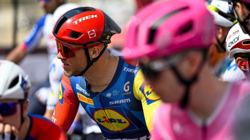 Ecco un doppio... Milan! Jonathan torna a vincere all'UAE Tour, il fratello Matteo gran terzo