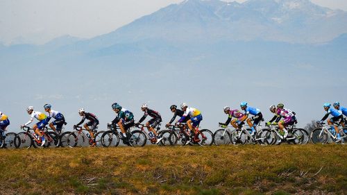 La Milano-Torino numero 104 strizza l'occhio ai velocisti: mercoledì la sfida con Groenewegen, Gaviria, Cavendish, Girmay...