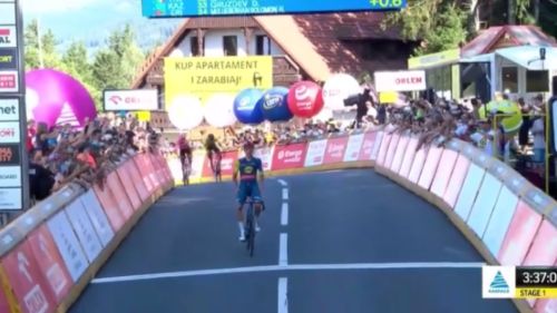 Ancora Charlotte Kool, in maglia gialla! Wiebes battuta a Rotterdam, altra top five per Balsamo
