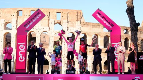 Tornerò al Giro, ora pensiero al Tour, ecco il primo Pogacar in rosa. Milan: Giro da 8, per le Olimpiadi...