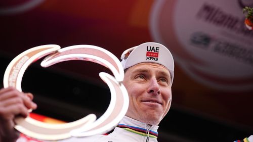 Pogacar è arrivato in Belgio per l'assalto al 3° Fiandre: Evenepoel? Avevo sentito voci, bello averlo domenica in gara