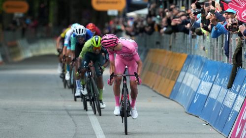 Napoli ospita per il terzo anno in fila un arrivo del Giro: il finale può regalare sorprese, ma i velocisti...