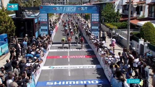 Viviani fa 90 e si rilancia alla grande in Turchia: che super volata di rimonta per battere Kristoff