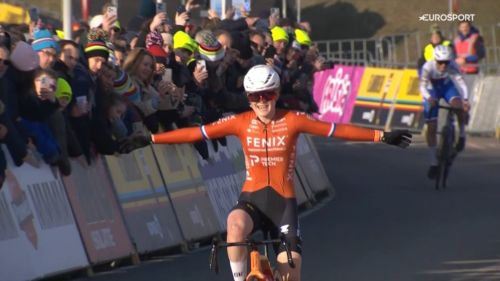 Doppietta di Pieterse che si prende anche Hoogerheide, poi MVDP a fare la storia e prendersi la Coppa del Mondo