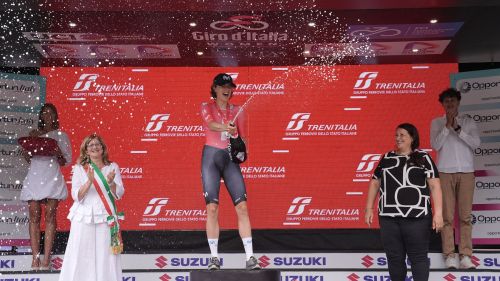 Sarah Gigante si prende Pianezze, Reusser torna in rosa e Longo Borghini è incollata all'elvetica