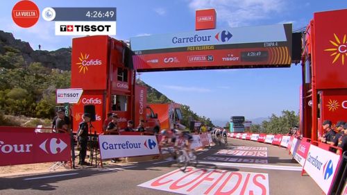 Van Eetvelt la 'regala' a Roglic, che conquista anche la maglia roja: lo sloveno è tornato!
