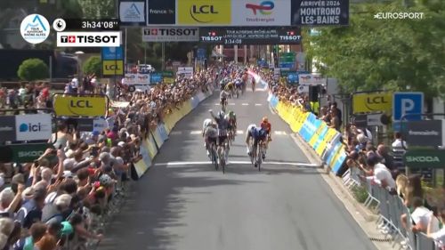 Quinn Simmons beffa Fisher-Black (con Frigo 4°) e tutto il gruppo: altra fuga vincente al Tour Auvergne-Rhone-Alpes