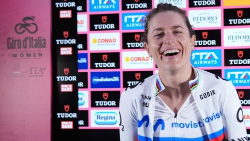 Marlen Reusser si prende cronometro e maglia al Tour, ma la prova di Vollering è super: crolla Ferrand-Prevot