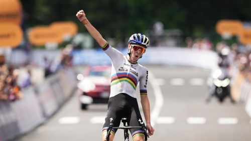Lorenzo Finn sembra già padrone dell'Avenir, al Renewi Tour la tappa chiave, volata in Germania e... torna Van der Poel in MTB