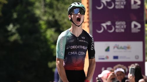 Numero di Sparfel su Negrente e Lorello nella 4^ dell'Avenir, poker Wiebes per chiudere il Tour of Britain di Le Court