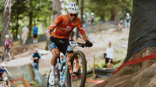 In Val di Sole sono arrivati gli alieni, ecco i training di Van der Poel e Pidcock. Mathieu: Sarà dura, ma ci provo