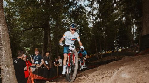 Si saluta il Mondiale in Val di Sole: da Corvi a Berta, sino a Pidcock e MVDP, oggi quattro XCO attesissimi!