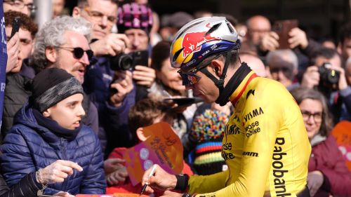Ancora Van Aert alla Vuelta, bis a Cordoba in maglia verde davanti ad un super Alessandro Romele