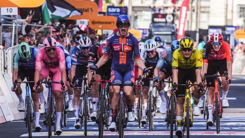 Van Uden si sblocca verso il Giro d'Italia, primo hurrà PicNic nel 2026 con lo sprint dell'olandese in Turchia