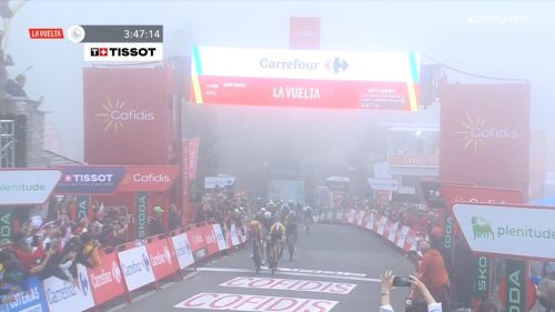 Vuelta: Ciccone beffato sulla linea da Vingegaard a Limone Piemonte, in Germania ancora Brennan
