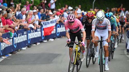 Il tappone del Giro per la prima volta ai Piani di Pezzé: che giornata sulle Dolomiti, Vingegaard per fare 5?