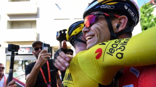 Van Eetvelt la 'regala' a Roglic, che conquista anche la maglia roja: lo sloveno è tornato!