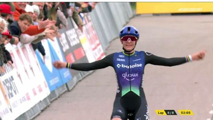 Lucinda Brand è immarcabile a Niel, forfait pesante per Casasola. Sweeck rinasce battendo Vandeputte