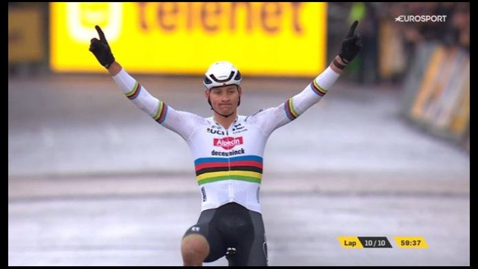 Ecco il (ricco) programma di Van der Poel verso la caccia all'ottava maglia iridata nel cross: debutto a Namur?